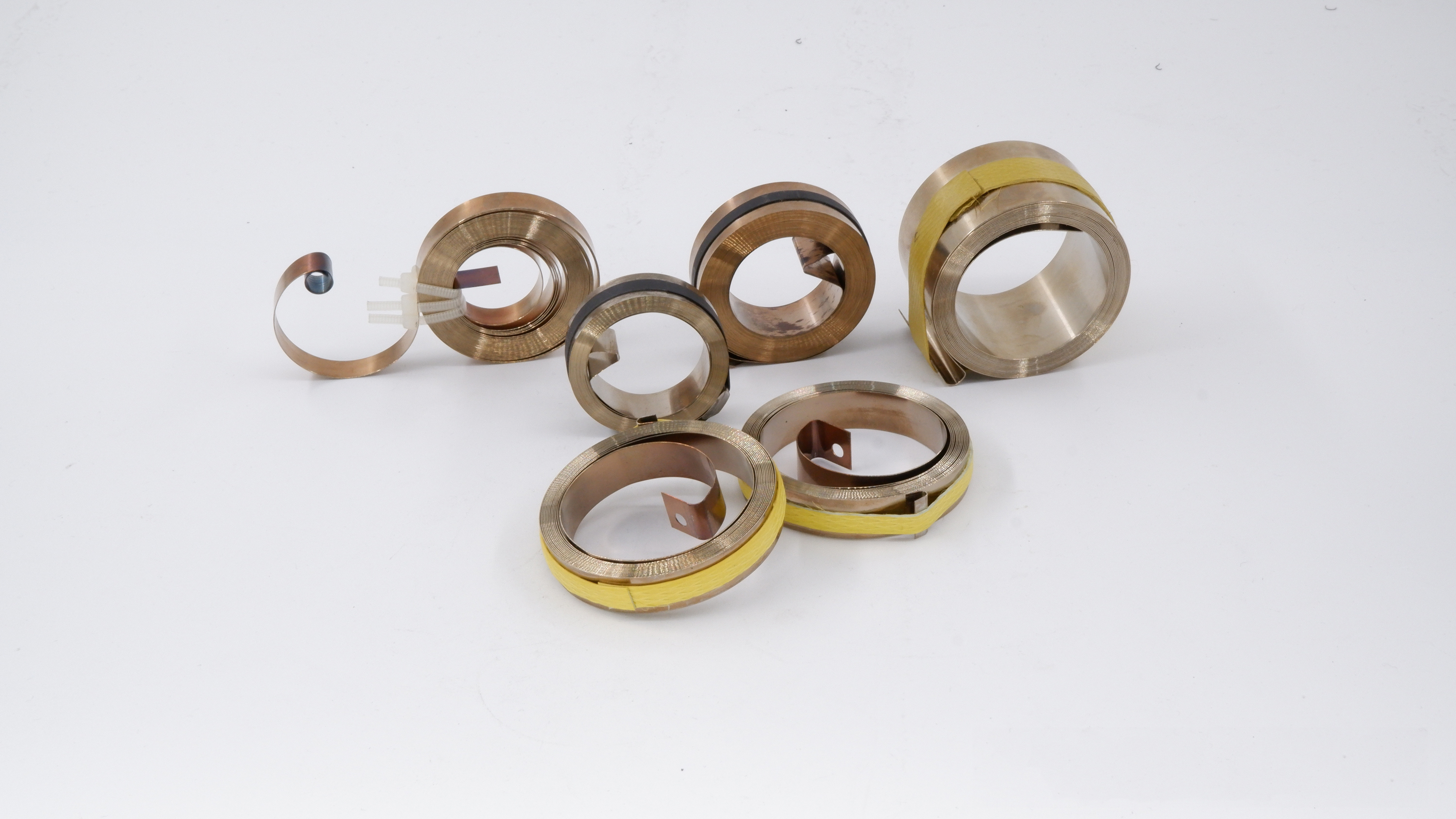 鈦彈簧和TC4鈦合金彈簧是同一種彈簧嗎？