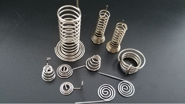 怎樣選優質的電池彈簧